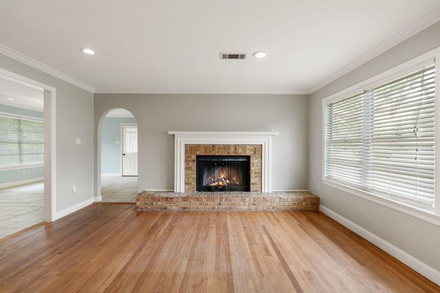 9333 Walterville Road, Houston, TX 77080