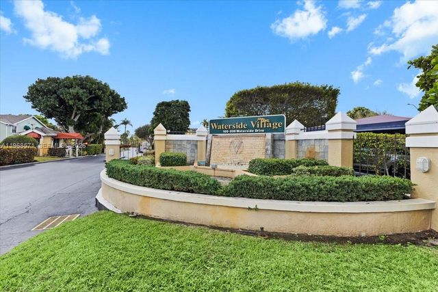307 Waterside Drive, Hypoluxo, FL 33462