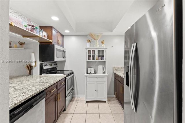 307 Waterside Drive, Hypoluxo, FL 33462