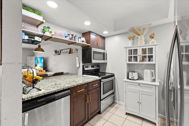 307 Waterside Drive, Hypoluxo, FL 33462