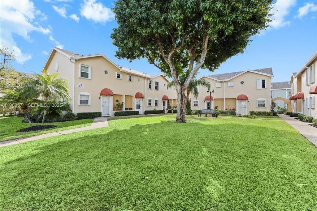 307 Waterside Drive, Hypoluxo, FL 33462