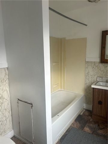 189 Augustine Street, Rochester, NY 14613