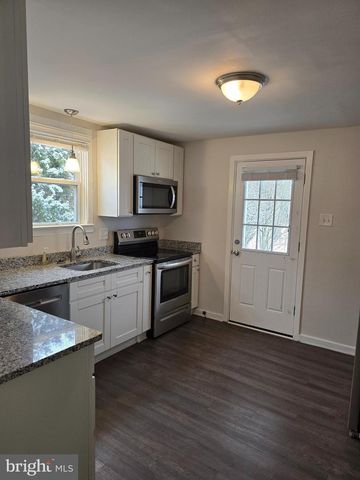 805 HAMILTON STREET, Carlisle, PA 17013