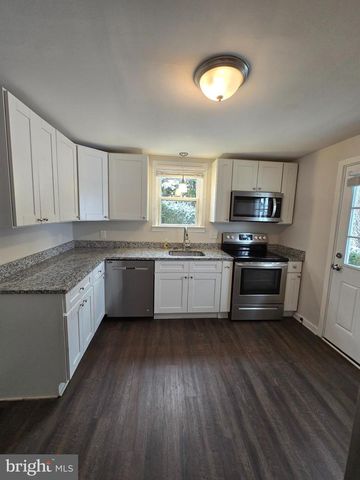 805 HAMILTON STREET, Carlisle, PA 17013