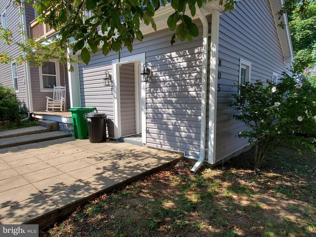 805 HAMILTON STREET, Carlisle, PA 17013