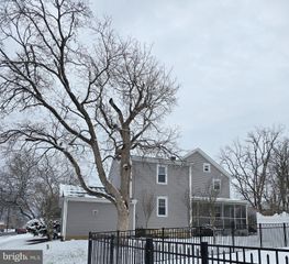 805 HAMILTON STREET, Carlisle, PA 17013