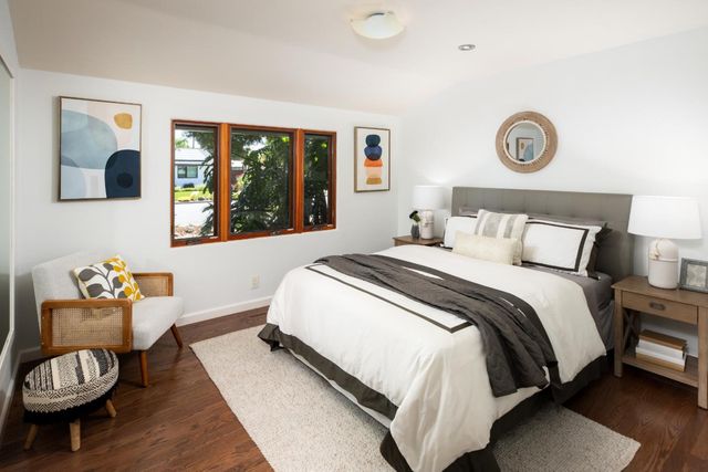 1310 Harwalt Drive, Los Altos, CA 94024
