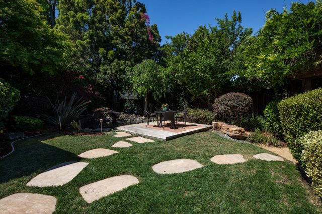 1310 Harwalt Drive, Los Altos, CA 94024