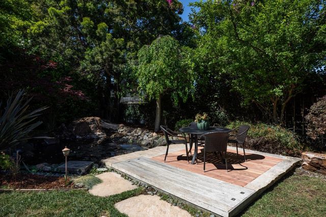 1310 Harwalt Drive, Los Altos, CA 94024