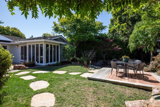 1310 Harwalt Drive, Los Altos, CA 94024