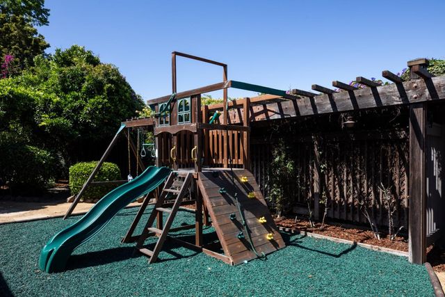 1310 Harwalt Drive, Los Altos, CA 94024
