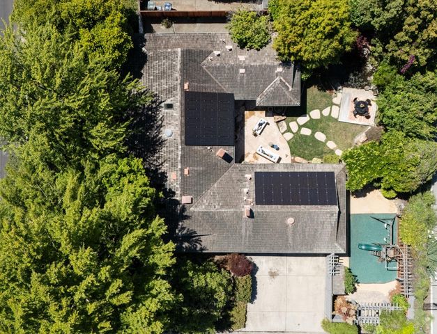 1310 Harwalt Drive, Los Altos, CA 94024