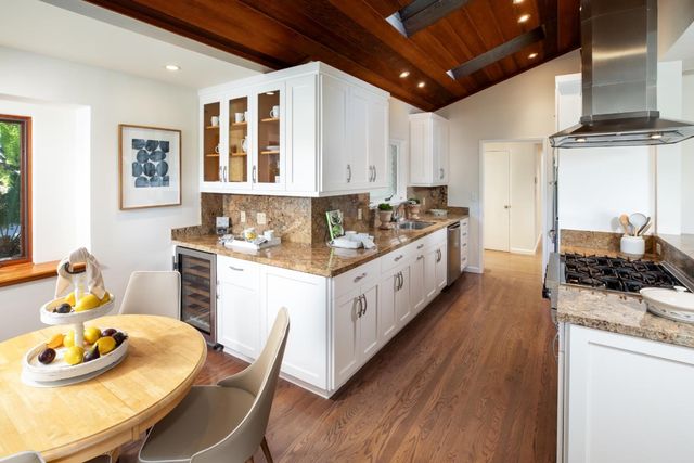 1310 Harwalt Drive, Los Altos, CA 94024