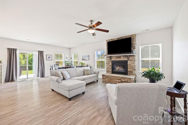 10295 October Glory Way, Charlotte, NC 28215