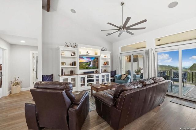 14343 Santa Loma, Helotes, TX 78023
