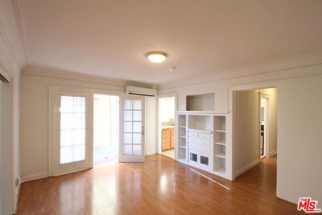 3171 W 11th Street, Los Angeles, CA 90006