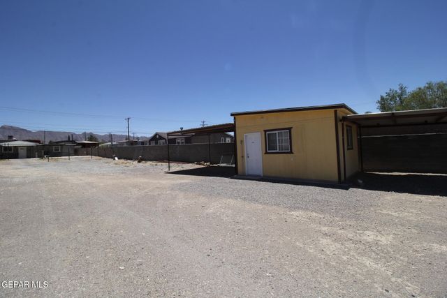 8606 N GATEWAY Boulevard, Canutillo, TX 79835