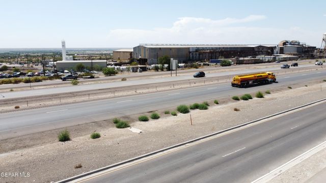 8606 N GATEWAY Boulevard, Canutillo, TX 79835