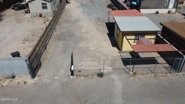 8606 N GATEWAY Boulevard, Canutillo, TX 79835