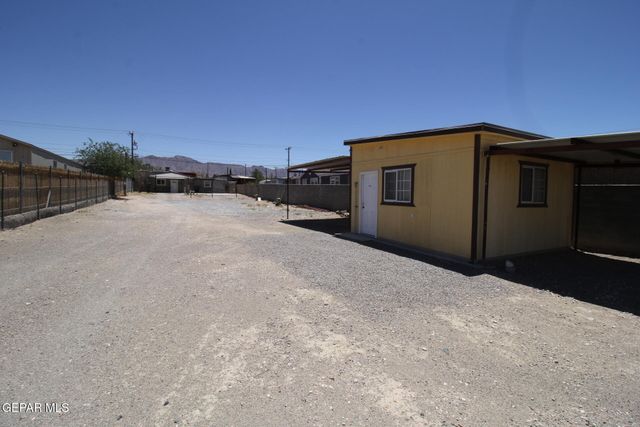 8606 N GATEWAY Boulevard, Canutillo, TX 79835