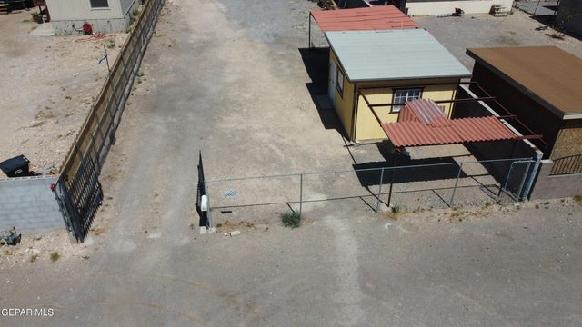 8606 N GATEWAY Boulevard, Canutillo, TX 79835