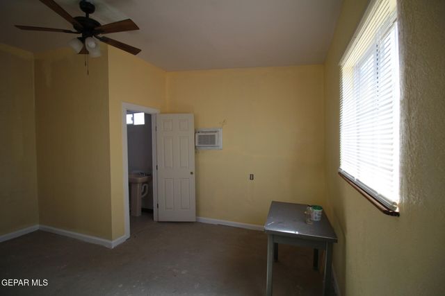 8606 N GATEWAY Boulevard, Canutillo, TX 79835