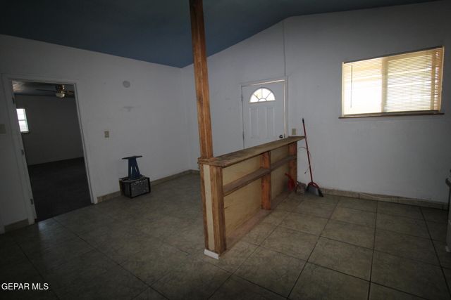8606 N GATEWAY Boulevard, Canutillo, TX 79835