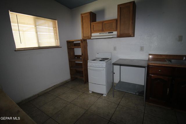 8606 N GATEWAY Boulevard, Canutillo, TX 79835