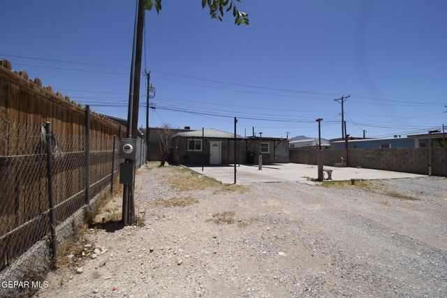 8606 N GATEWAY Boulevard, Canutillo, TX 79835