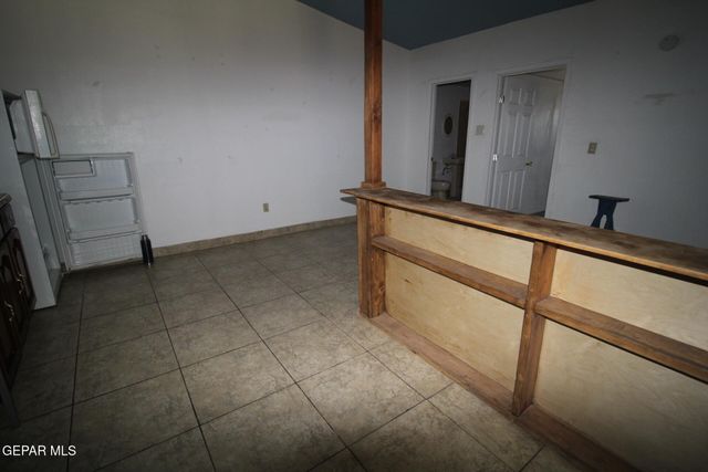 8606 N GATEWAY Boulevard, Canutillo, TX 79835