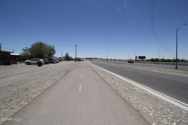 8606 N GATEWAY Boulevard, Canutillo, TX 79835