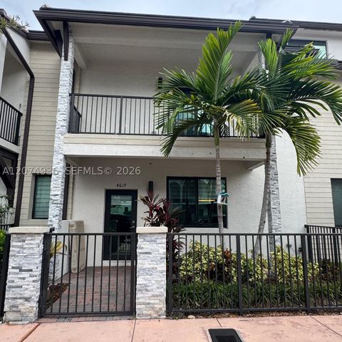 4619 NW 84th Ave, Doral, FL 33166