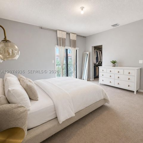 4619 NW 84th Ave, Doral, FL 33166