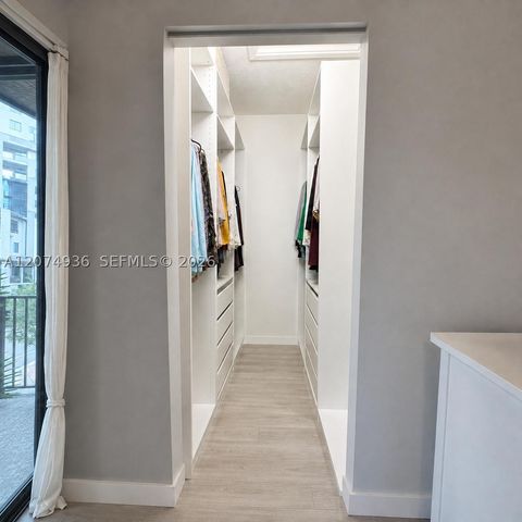 4619 NW 84th Ave, Doral, FL 33166