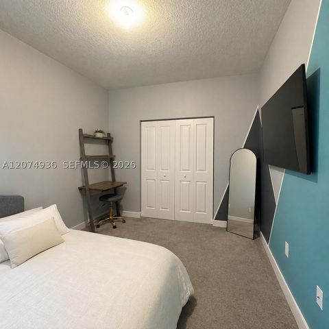 4619 NW 84th Ave, Doral, FL 33166