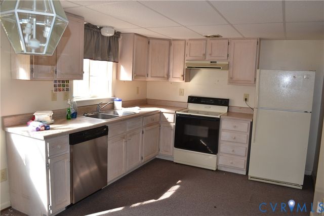 5218 Autumnleaf Dr, Ampthill, VA 23234