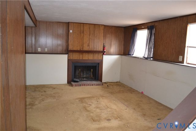 5218 Autumnleaf Dr, Ampthill, VA 23234