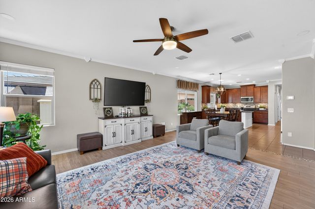 18612 W MOUNTAIN VIEW Road, Waddell, AZ 85355