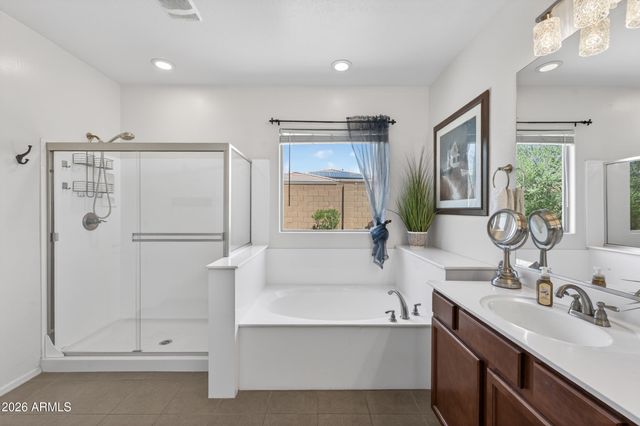 18612 W MOUNTAIN VIEW Road, Waddell, AZ 85355