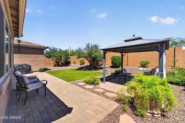 18612 W MOUNTAIN VIEW Road, Waddell, AZ 85355