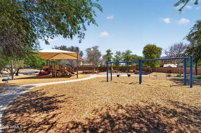 18612 W MOUNTAIN VIEW Road, Waddell, AZ 85355