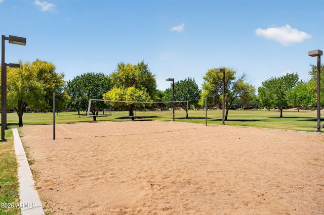 18612 W MOUNTAIN VIEW Road, Waddell, AZ 85355