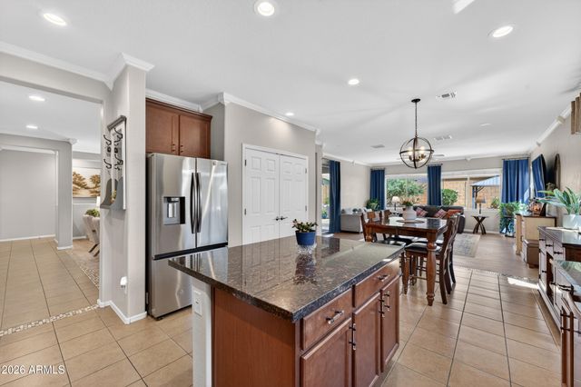 18612 W MOUNTAIN VIEW Road, Waddell, AZ 85355