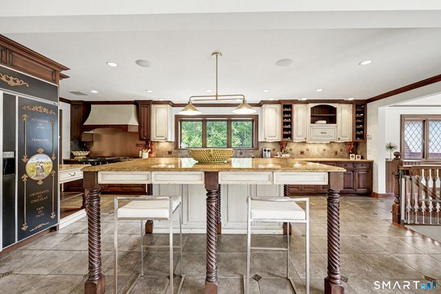 991 Lake Avenue, Greenwich, CT 06831