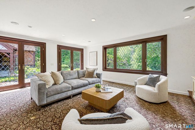 991 Lake Avenue, Greenwich, CT 06831