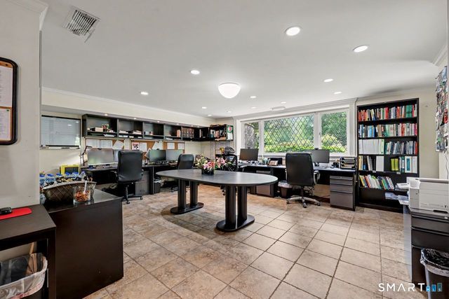 991 Lake Avenue, Greenwich, CT 06831