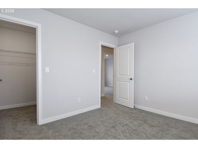 1285 PARKSIDE Ave, Woodburn, OR 97071