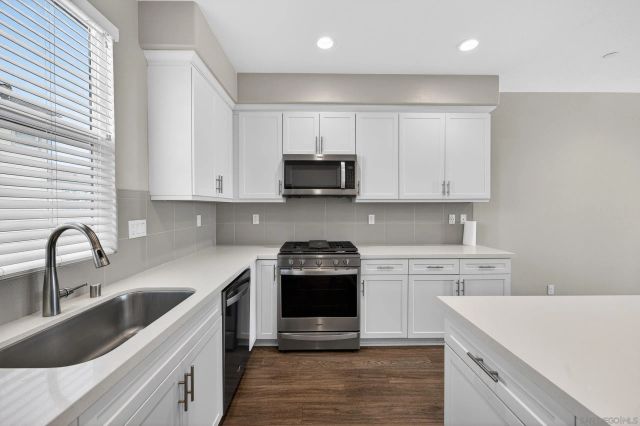 4321 Star Path Way 3, Oceanside, CA 92056