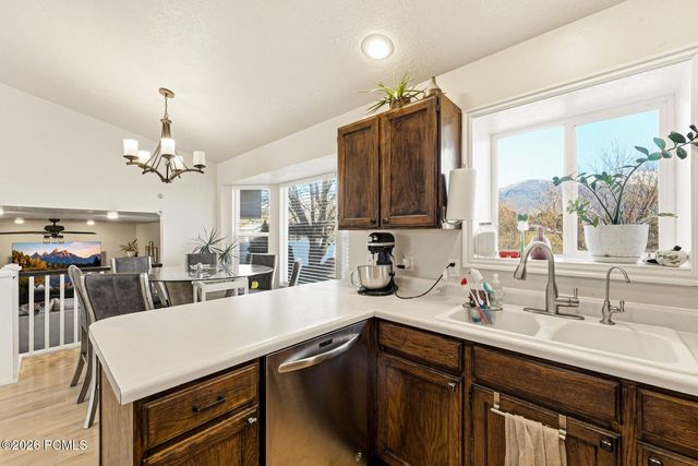1016 N 250 West, American Fork, UT 84003