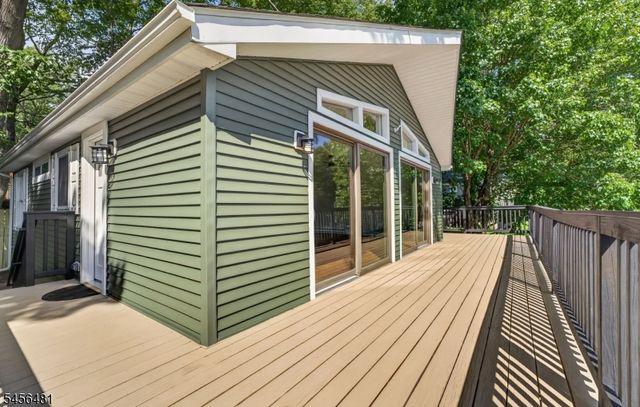 3 Pleasant Rd, High Bridge Boro, NJ 08829